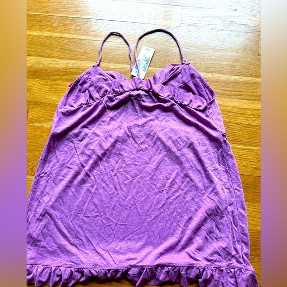 Ruffle tank top purple size medium - Picture 1 of 3
